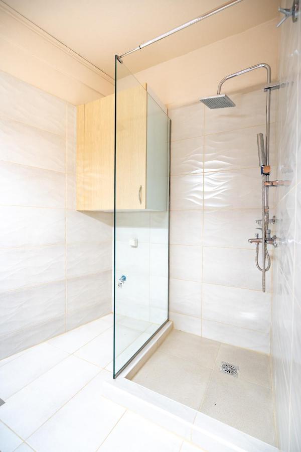 Monastiraki Metro Station Studio For 4 Persons Atena Exterior foto
